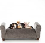 Club Nine Pets Traditional Settee Sofa Cat & Dog Be, Brown